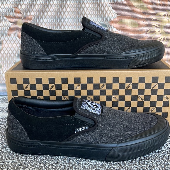 Vans WMNS Bmx Slip-On
Fast And Loose Black
VN0005V1BLA
Sneakers - Picture 2 of 16